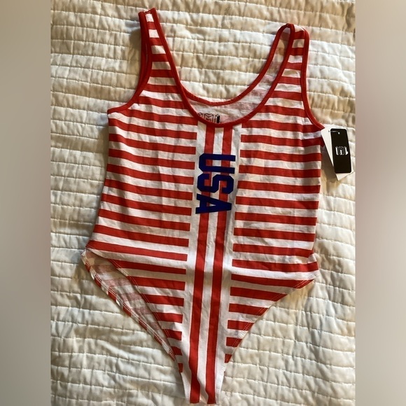 NWT IML Size L USA Bodysuit - Picture 1 of 4